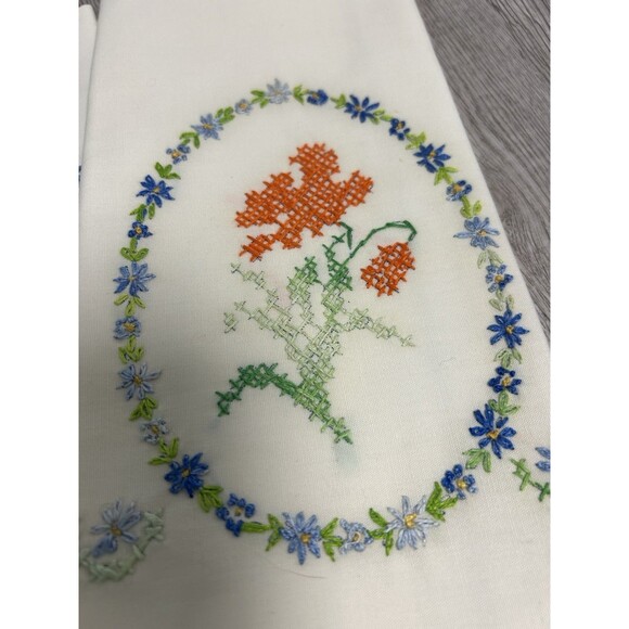 Set Of 2 Vintage Handmade Cross Stitch Napkins Orange And Blue Flowers - Picture 3 of 7
